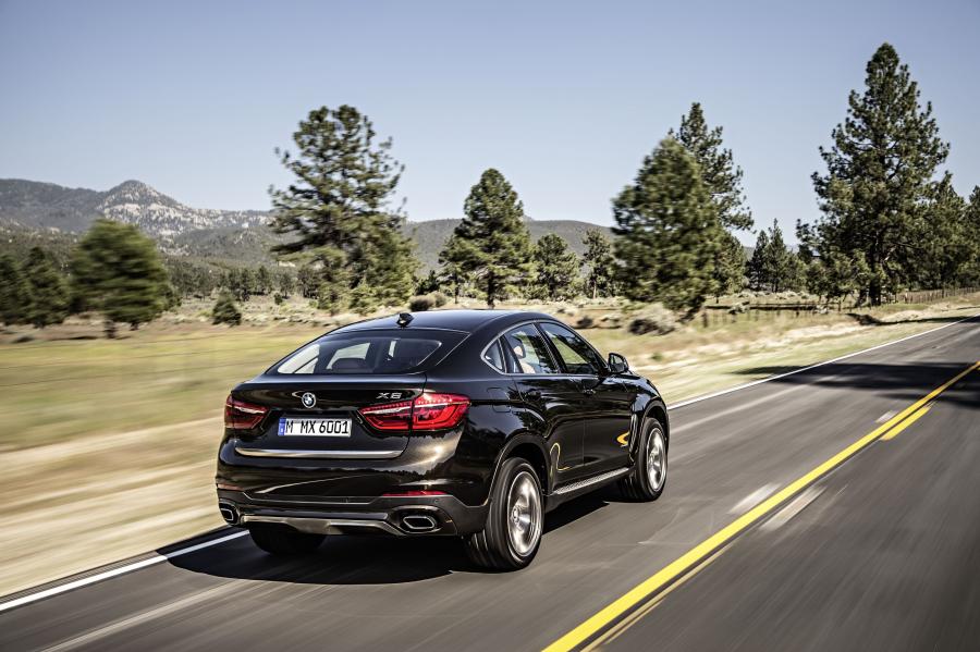  BMW X6 xDrive 5.0i 2015 года  (фото 9 из 113)